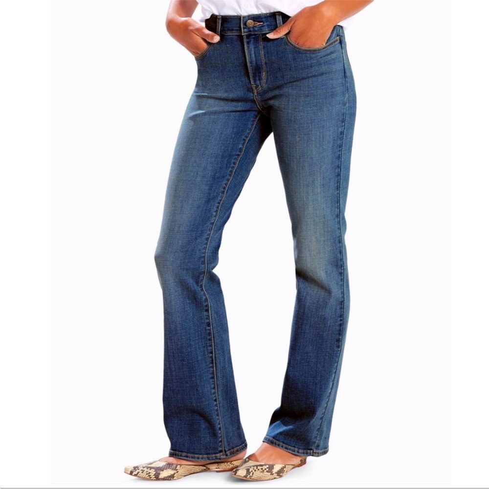 Levi’s 515 Boot Cut Blue Medium Wash Stretch No Distress Sz 6 30” waist inseam